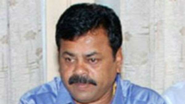 ಜನಪ್ರತಿನಿಧಿಗಳಿಂದ ಪ್ರತಿಭಟನೆ