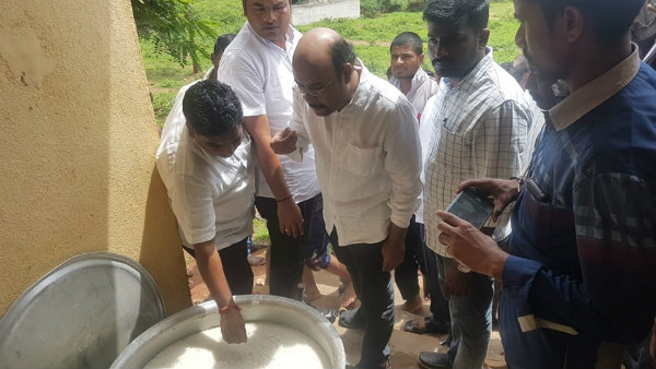 Siddaramaiah sent his son Yathindra Siddaramaiah to flood affected Badami Siddaramaiah sent his son Yathindra Siddaramaiah to flood affected Badami