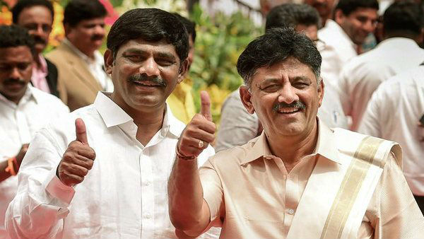 ಡಿ.ಕೆ.ಶಿವಕುಮಾರ್ ಮೇಲೆ ಜನರ ಆಶೀರ್ವಾದವಿದೆ: ಡಿಕೆ ಸುರೇಶ್