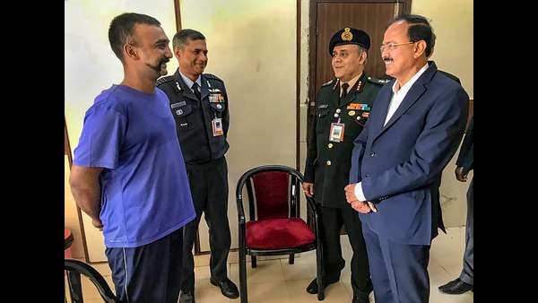 60 ಗಂಟೆಗಳ ಕಾಲ ಪಾಕ್ ವಶದಲ್ಲಿದ್ದರು 