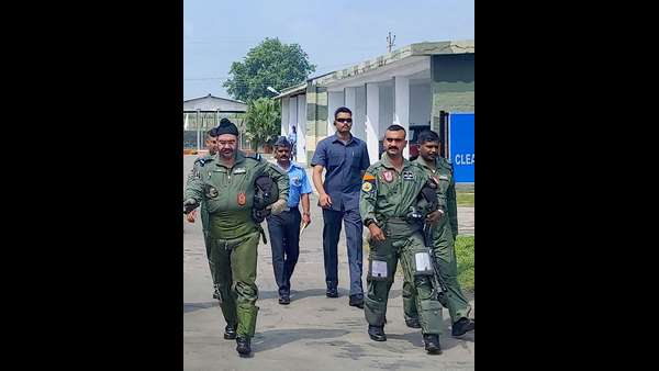 ನಲವತ್ನಾಲ್ಕು ವರ್ಷದ ಹಳೆಯ ವಿಮಾನ 