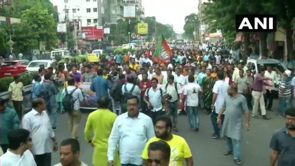 ಘಟನೆ ಖಂಡಿಸಿ ಪ್ರತಿಭಟನೆ ಘಟನೆ ಖಂಡಿಸಿ ಪ್ರತಿಭಟನೆ