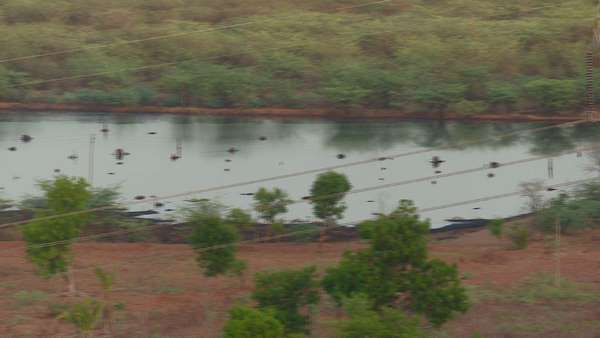 ದಾಖಲೆಗಳನ್ನು ತಿರುಚಿದ ಅಧಿಕಾರಿಗಳು