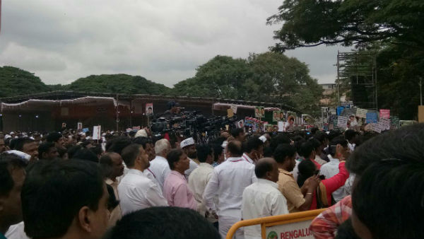 5 ಸಾವಿರ ಜನರ ಆಗಮನ 