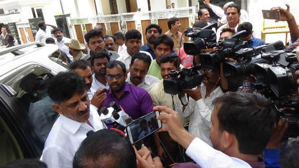 ಹಣ ಬಂದಿದ್ದು ಎಲ್ಲಿಂದ