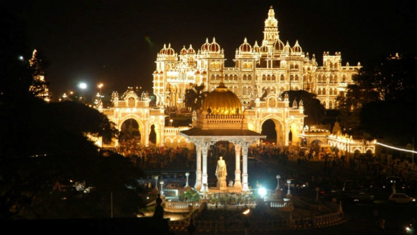  ಪ್ರತಿ ತಿಂಗಳಿಗೆ 8-10 ಲಕ್ಷ ರೂ. ವಿದ್ಯುತ್ ಬಿಲ್ 