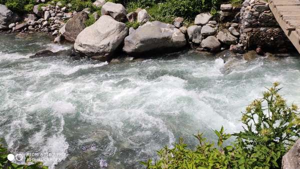 ಐವತ್ತೊಂದು ಮಂದಿ ಇದ್ದೆವು