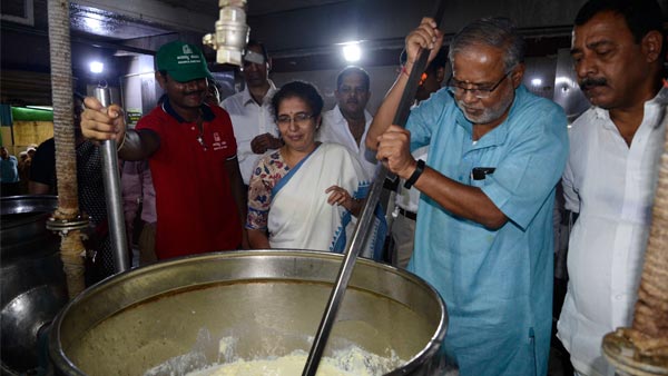 ಸತ್ಯ ಸಾಯಿ ಅನ್ನಪೂರ್ಣ ಟ್ರಸ್ಟ್ ವತಿಯಿಂದ ಸತ್ಯ ಸಾಯಿ ಅನ್ನಪೂರ್ಣ ಟ್ರಸ್ಟ್ ವತಿಯಿಂದ