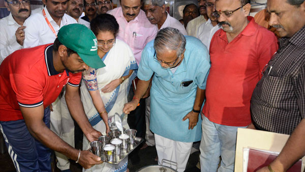 ಡಾ ತೇಜಸ್ವಿನಿ ಅನಂತಕುಮಾರ್‌ ಮಾತನಾಡಿ 