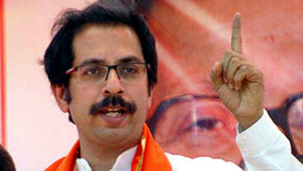 Beat Mani Shankar Aiyar with Shoe: Uddhav Thackeray Beat Mani Shankar Aiyar with Shoe: Uddhav Thackeray
