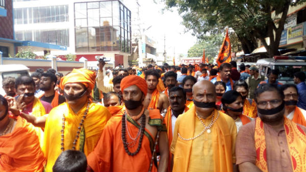 Devotees Angry On CT Ravi and BS Yediyurappa During Shobha Yatra 