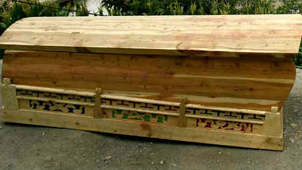 Zen Stories Farmer, Son And A Wood Coffin Zen Stories Farmer, Son And A Wood Coffin