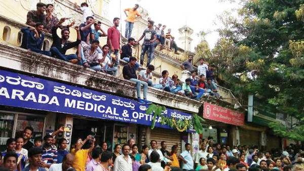  ಛತ್ರಿ ಕೊಂಡೊಯ್ಯಲು ಜನರ ಚಿಂತನೆ