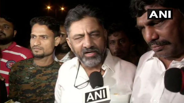 ಶಿವ ದೇವಾಲಯದಲ್ಲಿ ಪೂಜೆ