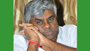 ಎಚ್ ಡಿಕೆ, ರೇವಣ್ಣ ಕಾರ್ಯವೈಖರಿಗೆ ಬೇಸರ