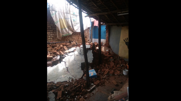  ಮಳೆಯಿಂದ ಜಖಂಗೊಂಡ ಮನೆಗಳು
