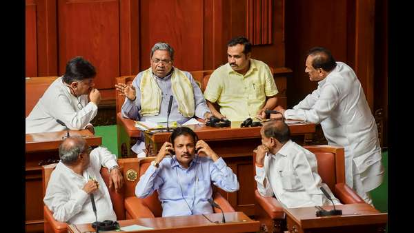 21 ಸಾವಿರ ಕಿ.ಮೀ ರಸ್ತೆ ಕೊಚ್ಚಿ ಹೋಗಿವೆ 