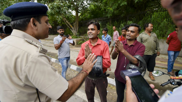 ಸವಾರರಿಗೆ ತೊಂದರೆ ಆಗುವ ರೀತಿಯಲ್ಲಿ ದಂಡ ವಸೂಲಿ ಬೇಡ
