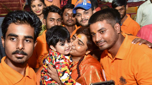 ಸಂಸದಳಾಗಿರೋದು ಟಾಯ್ಲೆಟ್ ಕ್ಲೀನ್ ಮಾಡೋಕಲ್ಲ!