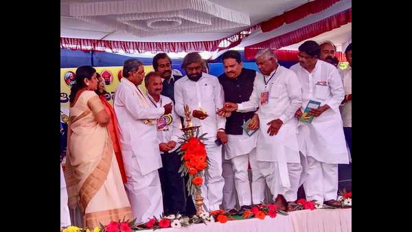 ಬೀದರ್ ನಲ್ಲಿ 'ಶೋಷಿತರ ಸಮಾವೇಶ' ಬೀದರ್ ನಲ್ಲಿ 'ಶೋಷಿತರ ಸಮಾವೇಶ'