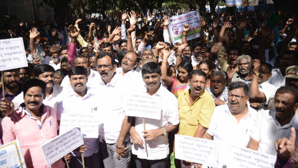 3 ಕೋಟಿ ರೈತರ ಹೊಟ್ಟೆಯ ಮೇಲೆ ಹೊಡೆಯುವ ಕಾರ್ಯ