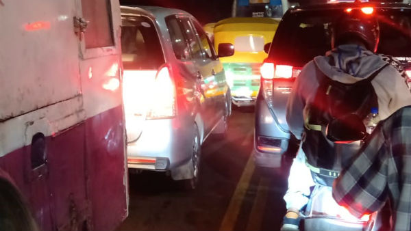 10 ಲಕ್ಷ ಉದ್ಯೋಗಿಗಳು