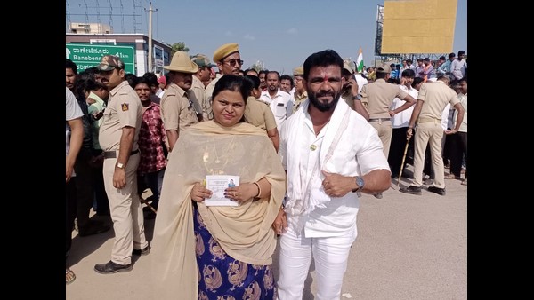  ಪತಿ ಪತ್ನಿ ಇಬ್ಬರಿಗೂ ಒಲಿದ ಗೆಲುವು