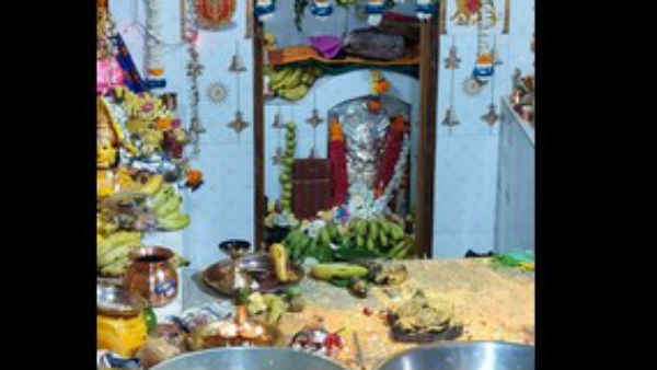 Godess Emerged In Wall In Dharwad District