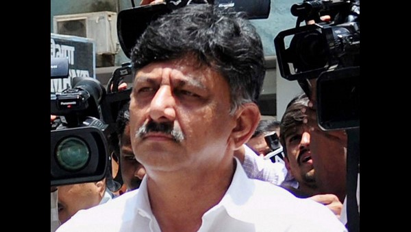 ರಾಜ್ಯದಲ್ಲಿ ಅಪವಿತ್ರ ಸರ್ಕಾರ