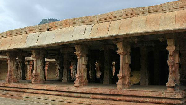 ಭೋಗ ನಂದೀಶ್ವರ ದೇವಾಲಯ 