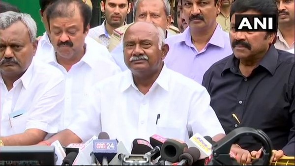 ಸ್ಪರ್ಧಿಸಲೇ ಬೇಕಾದ ಅನಿವಾರ್ಯತೆಯಲ್ಲಿರುವ ಎಚ್.ವಿಶ್ವನಾಥ್ 
