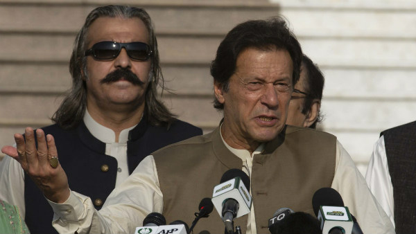  ಇಂಟರ್ ಪೋಲ್ ಮುಂದೆ ಅವಮಾನ