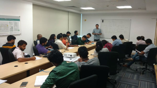 ಕನ್ನಡವೇ ಪ್ರಧಾನ ಭಾಷೆ