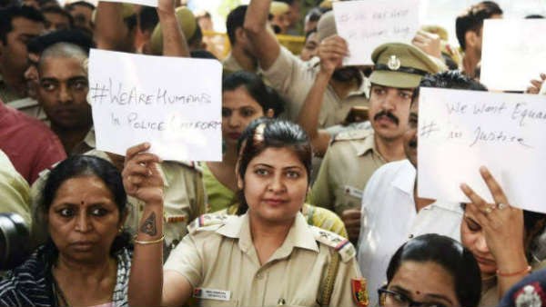 ಆರಕ್ಷಕರ ಮೇಲೆ ದಾಳಿ ನಡೆಸಿದ್ದರಂತೆ ವಕೀಲರು