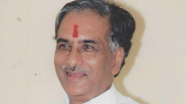  ಪೀಠ ತ್ಯಜಿಸದಂತೆ ಸ್ವಾಮೀಜಿಗೆ ಮನವಿ