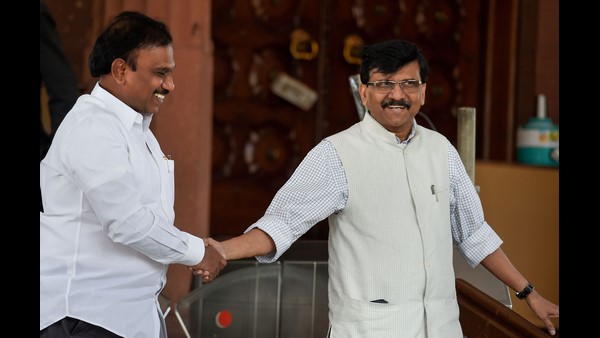 ಅಜಿತ್ ಪವಾರ್ ಅನ್ನು ಬ್ಲಾಕ್ ಮೇಲ್ ಮಾಡಲಾಗಿದೆ: ರಾವತ್