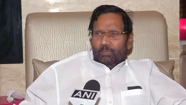 ಪಾಸ್ವಾನ್, ಹಾಲೀ ಸರಕಾರದಲ್ಲಿ ಆಹಾರ ಖಾತೆ ಸಚಿವ 