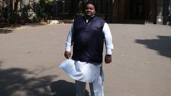 ಬಾಳ ಠಾಕ್ರೆಯಿಂದ ಪ್ರೇರಣೆ ಬಾಳ ಠಾಕ್ರೆಯಿಂದ ಪ್ರೇರಣೆ