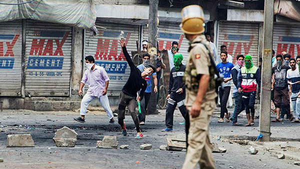 ಪರಿಸ್ಥಿತಿ ಕೈಮೀರಿದೆ 