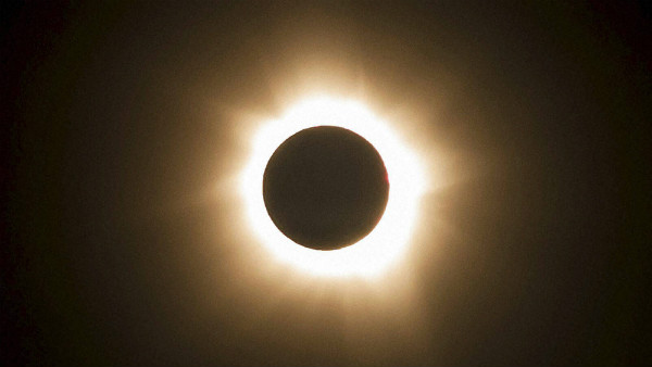 172 ವರ್ಷಗಳ ಬಳಿಕ ಮೊದಲ ಬಾರಿ ಗೋಚರ 172 ವರ್ಷಗಳ ಬಳಿಕ ಮೊದಲ ಬಾರಿ ಗೋಚರ