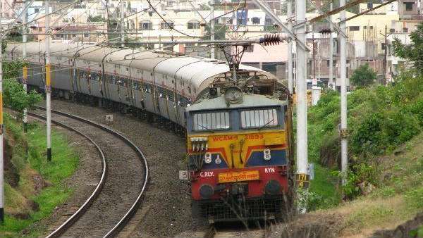  ರೈಲ್ವೆ ಮೊದಲು ಆರಂಭಗೊಂಡಿದ್ದು ಯಾವಾಗ