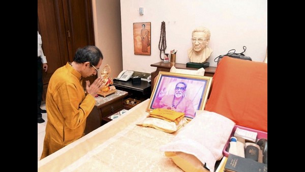 ಪ್ರಮುಖರನ್ನು ಹೊರಗಟ್ಟಿದ ಉದ್ಧವ್