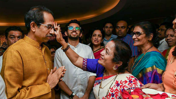 ಡಿಸೆಂಬರ್.01ರಂದು ಉದ್ಧವ್ ಠಾಕ್ರೆ ಪಟ್ಟಾಭಿಷೇಕ ಡಿಸೆಂಬರ್.01ರಂದು ಉದ್ಧವ್ ಠಾಕ್ರೆ ಪಟ್ಟಾಭಿಷೇಕ