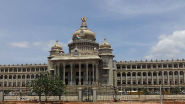 ಮುಂಬಡ್ತಿಗೆ ತಡೆ
