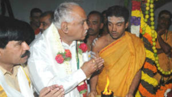 ಅಪಮಾನಗಳನ್ನು ತಡೆಯಲು ದೇವಿಗೆ ಮೊರೆ ಅಪಮಾನಗಳನ್ನು ತಡೆಯಲು ದೇವಿಗೆ ಮೊರೆ