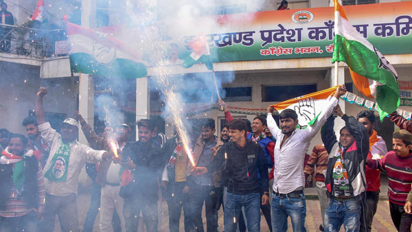 ಜೆಎಂಎಂ ಮೈತ್ರಿಗೆ ಜೈ, ಕೈಗೆ ಜಾರಿತು ಜಾರ್ಖಂಡ್ 