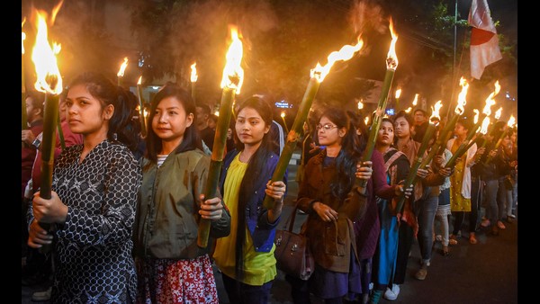 ಪಾಕ್, ಬಾಂಗ್ಲಾ, ಅಪ್ಘಾನಿಸ್ತಾನ ಮುಸ್ಲೀಮರಿಗೆ ನಿರ್ಬಂಧ