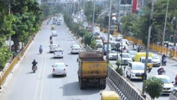 ವಾಹನಗಳ ಸಂಚಾರ ಸ್ಥಗಿತ