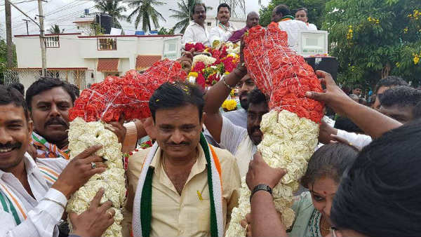 ಶಾಸಕರ ಆಯ್ಕೆ ಅಸಿಂಧುಗೊಳಿಸಿ