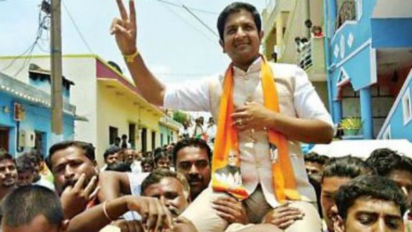 ಜನರು ನನ್ನನ್ನು ಆಶೀರ್ವದಿಸಿದ್ದಾರೆ 